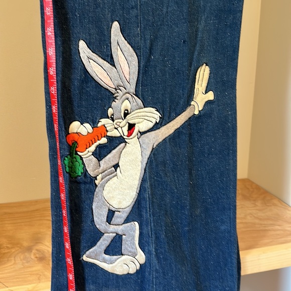 1970’s Vintage ANTONIO GUISEPPE embroidered Bugs Bunny denim jeans. - Picture 10 of 11